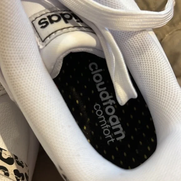 ADIDAS cheetah sneakers - Picture 5 of 5